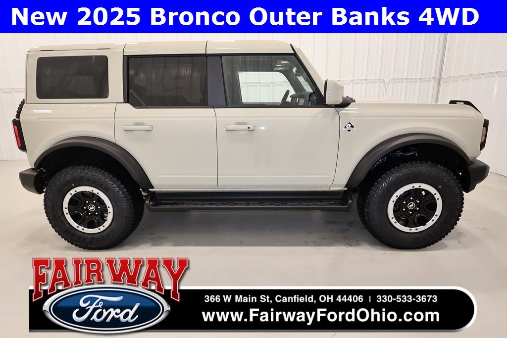 New 2025 Ford Bronco Outer Banks w/ Sasquatch Package