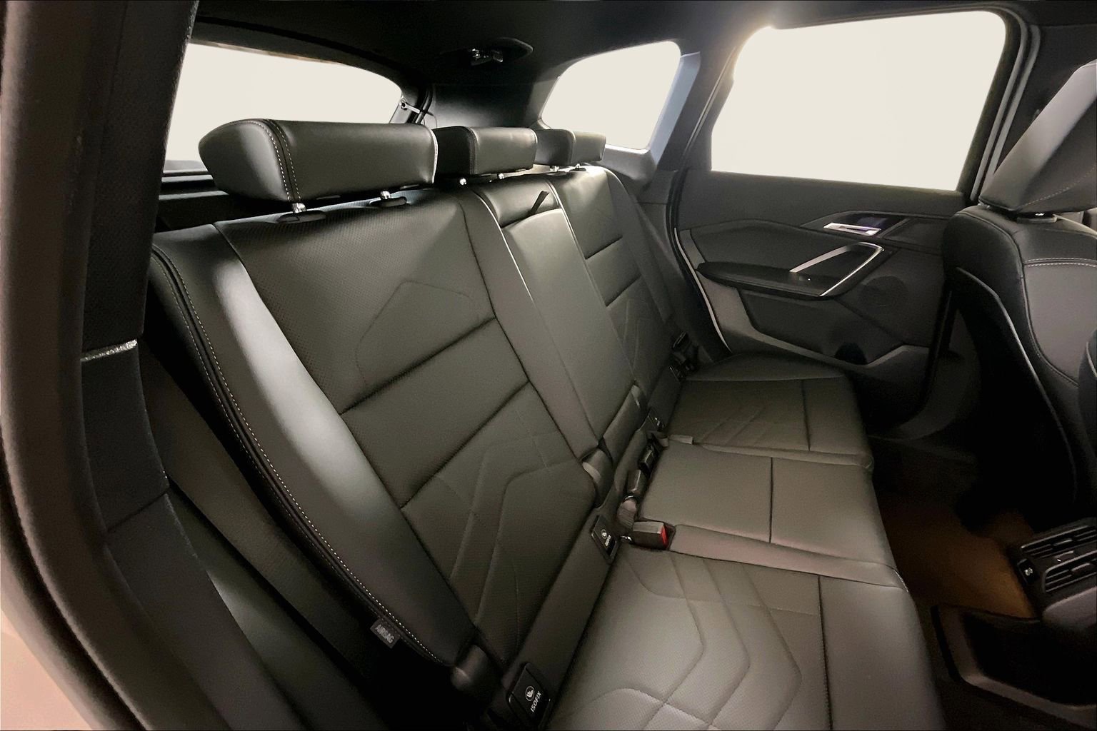 New 2026 BMW X1 xDrive28i image 12