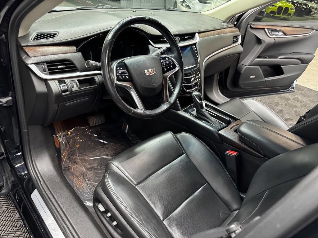 Used 2018 Cadillac XTS Luxury image 31