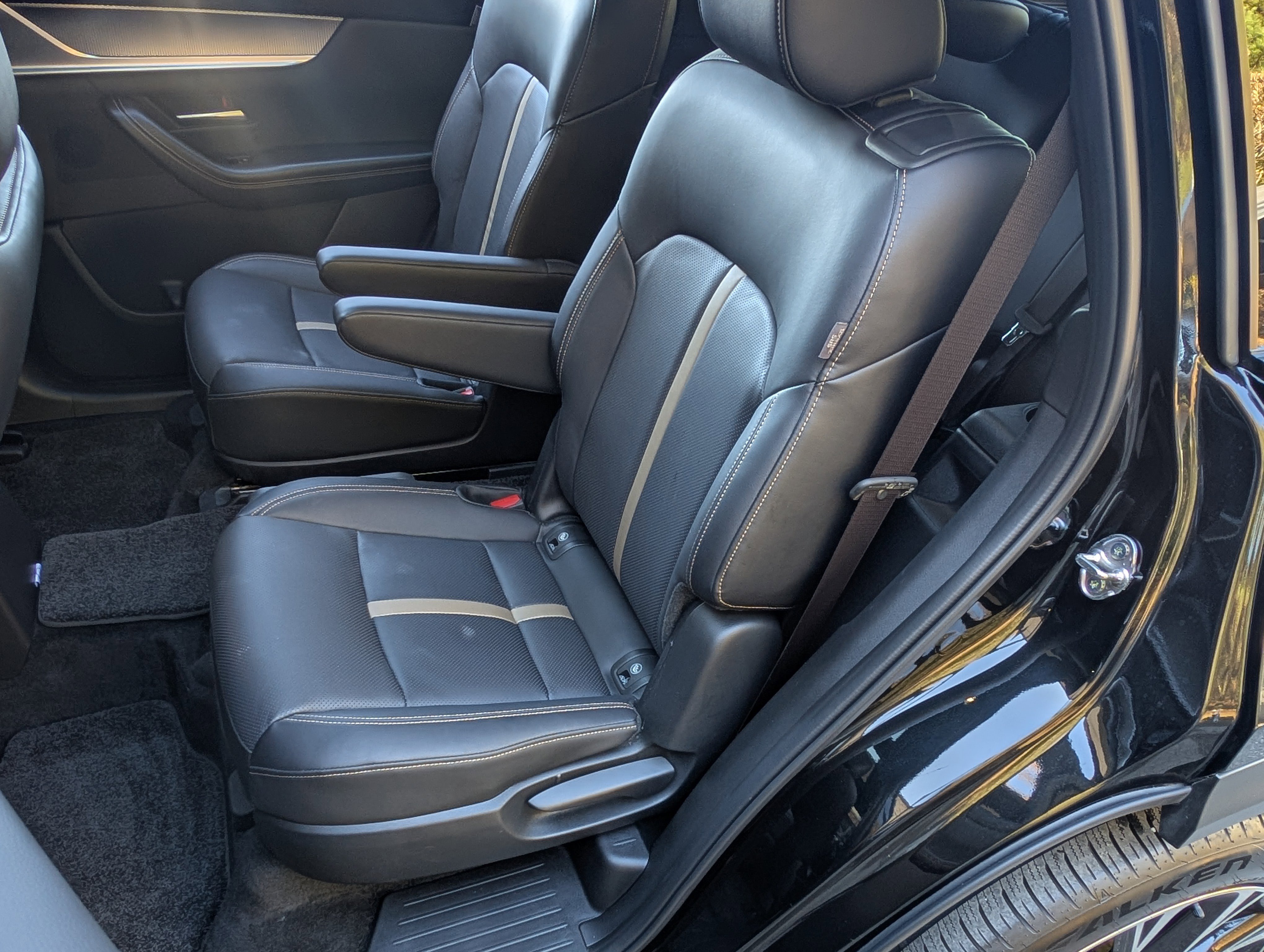 Used 2025 MAZDA CX-90 Plug-In Hybrid w/ Premium Plus image 18