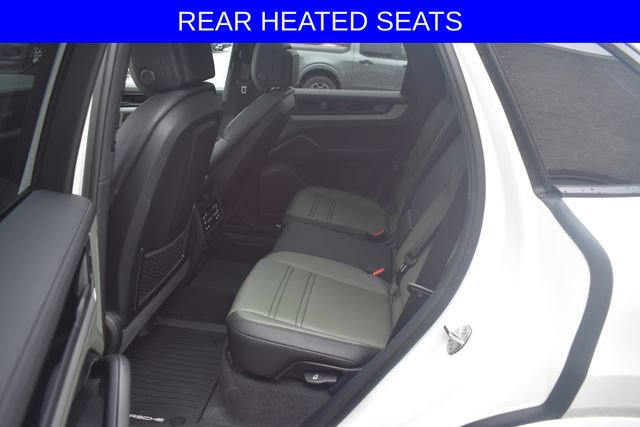 Used 2026 Porsche Cayenne AWD/4WD image 11
