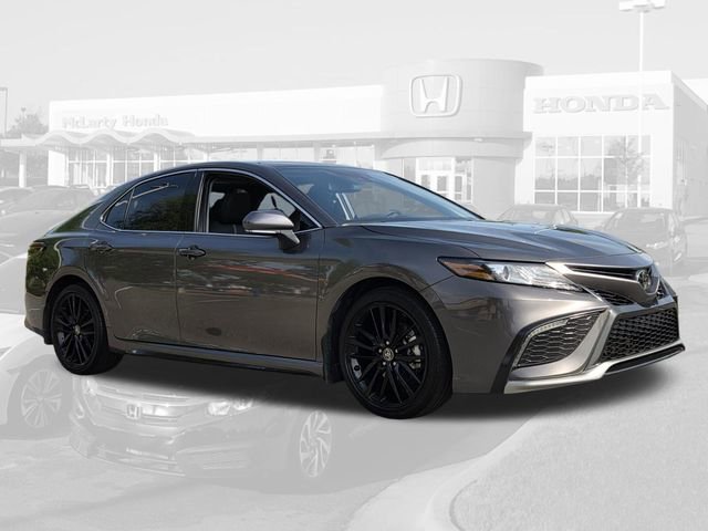 Used 2023 Toyota Camry XSE image 5