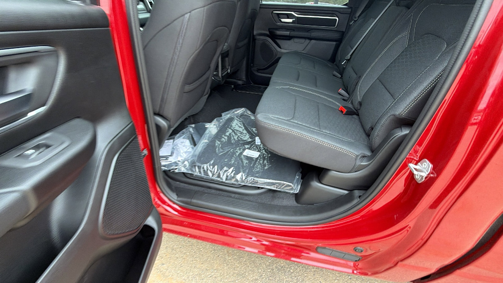 New 2026 RAM 1500 Big Horn AWD/4WD image 19