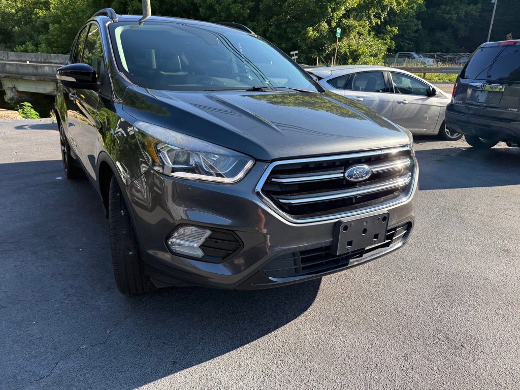 Used 2017 Ford Escape Titanium image 29