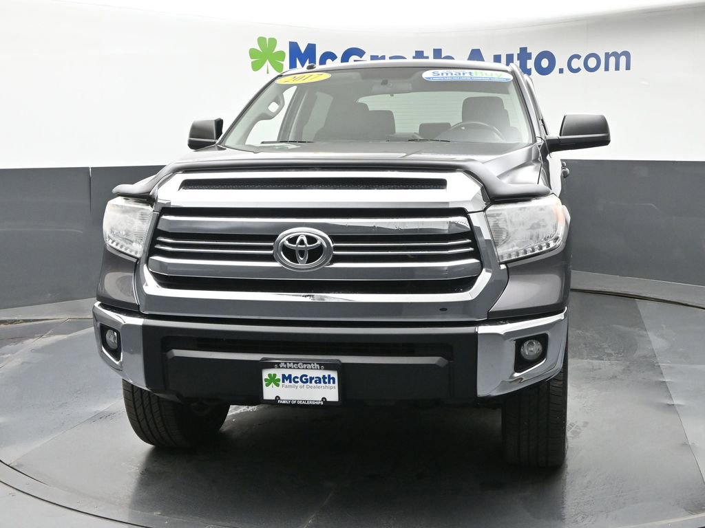 Used 2017 Toyota Tundra SR5 AWD/4WD image 6