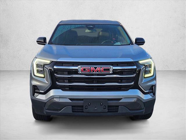 Used 2025 GMC Terrain Elevation AWD/4WD image 2