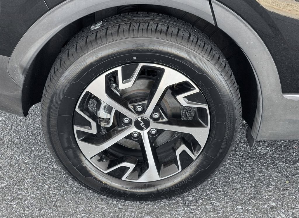 Used 2023 Kia Sportage EX image 10