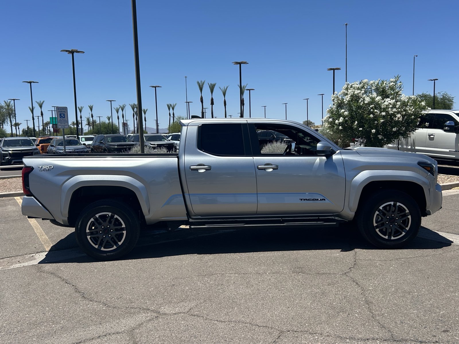 Used 2025 Toyota Tacoma TRD Sport AWD/4WD image 6