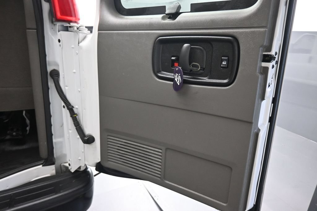 Used 2023 Chevrolet Express 3500 LS RWD image 42