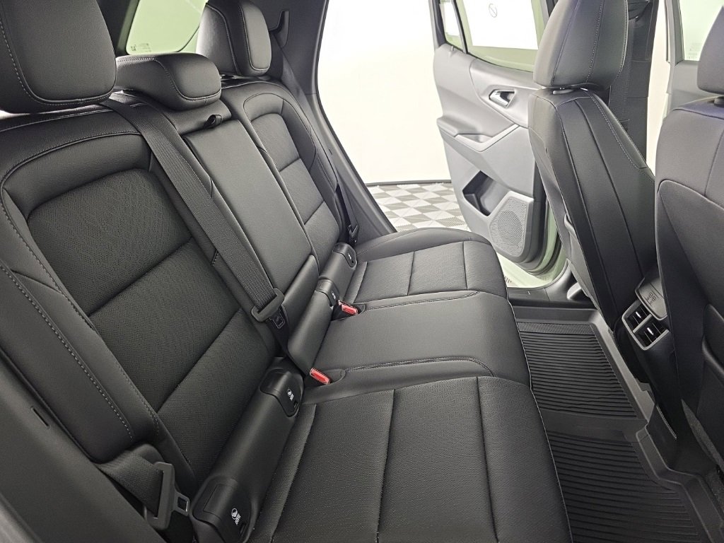 New 2026 Chevrolet Equinox LT w/ Convenience Package II image 35