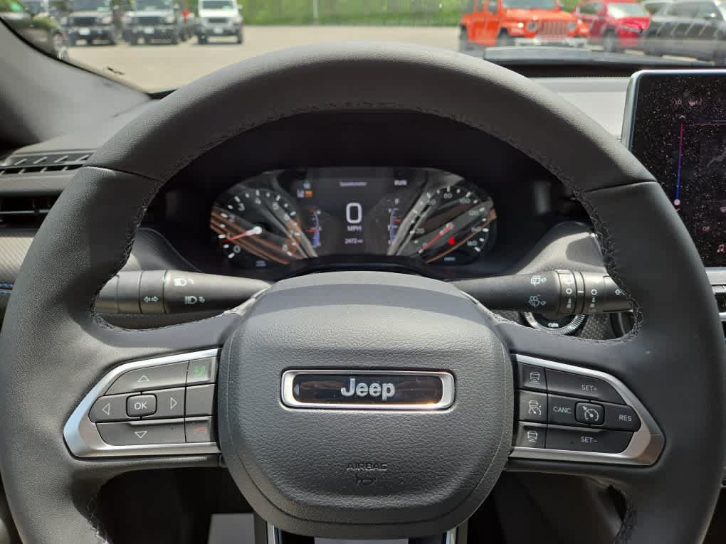 Used 2026 Jeep Compass Limited AWD/4WD image 19