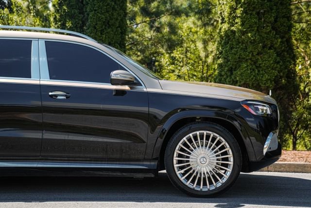 Used 2023 Mercedes-Benz Maybach GLS 600 4MATIC image 14