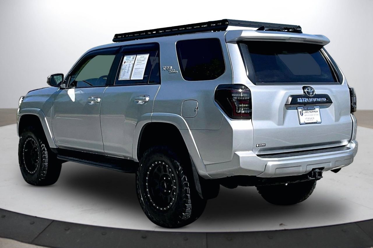 Used 2018 Toyota 4Runner TRD Off-Road image 7