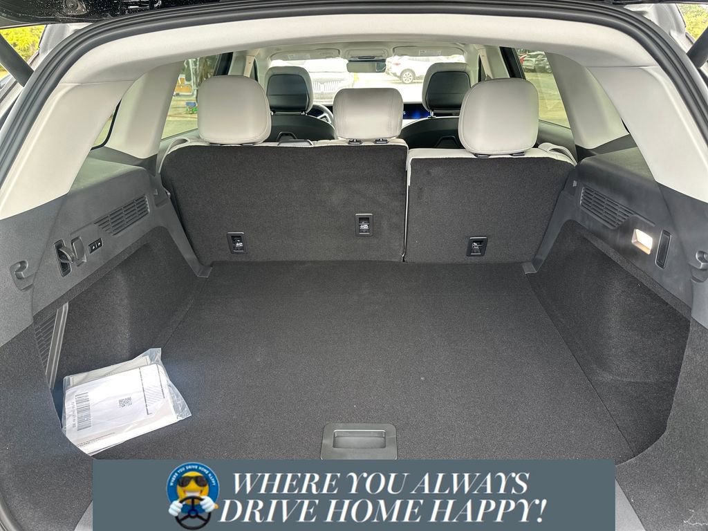 New 2026 Lincoln Nautilus Premier w/ Equipment Group 102A image 24