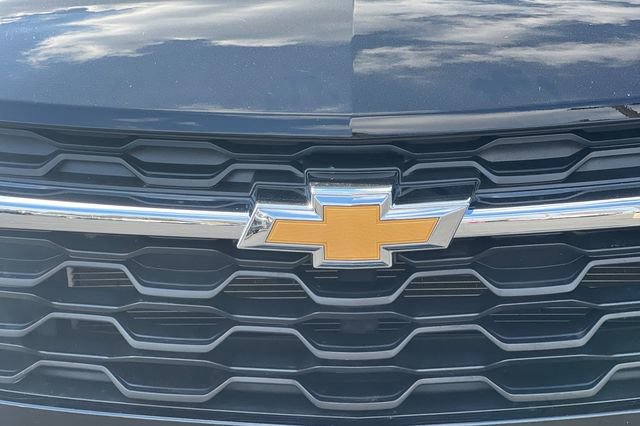 Used 2025 Chevrolet Trax LT w/ LT Convenience Package image 37