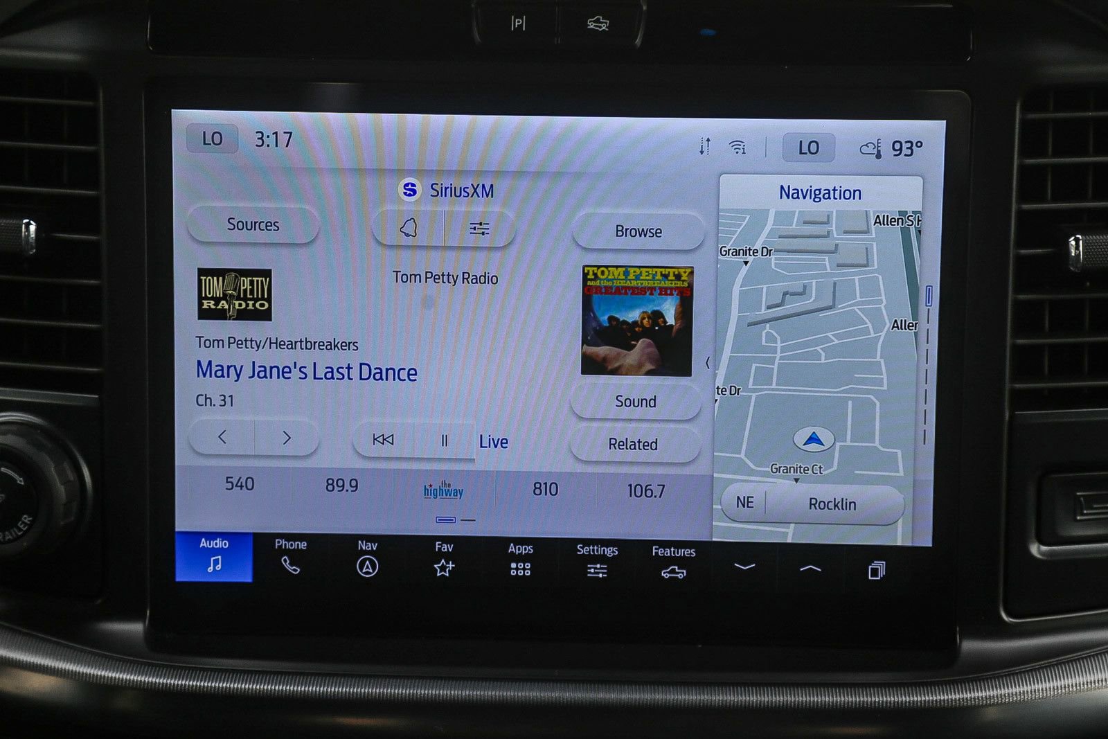 Used 2025 Ford F150 Raptor image 12