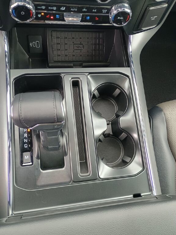 New 2025 Ford F150 Lariat w/ Equipment Group 502A High image 15