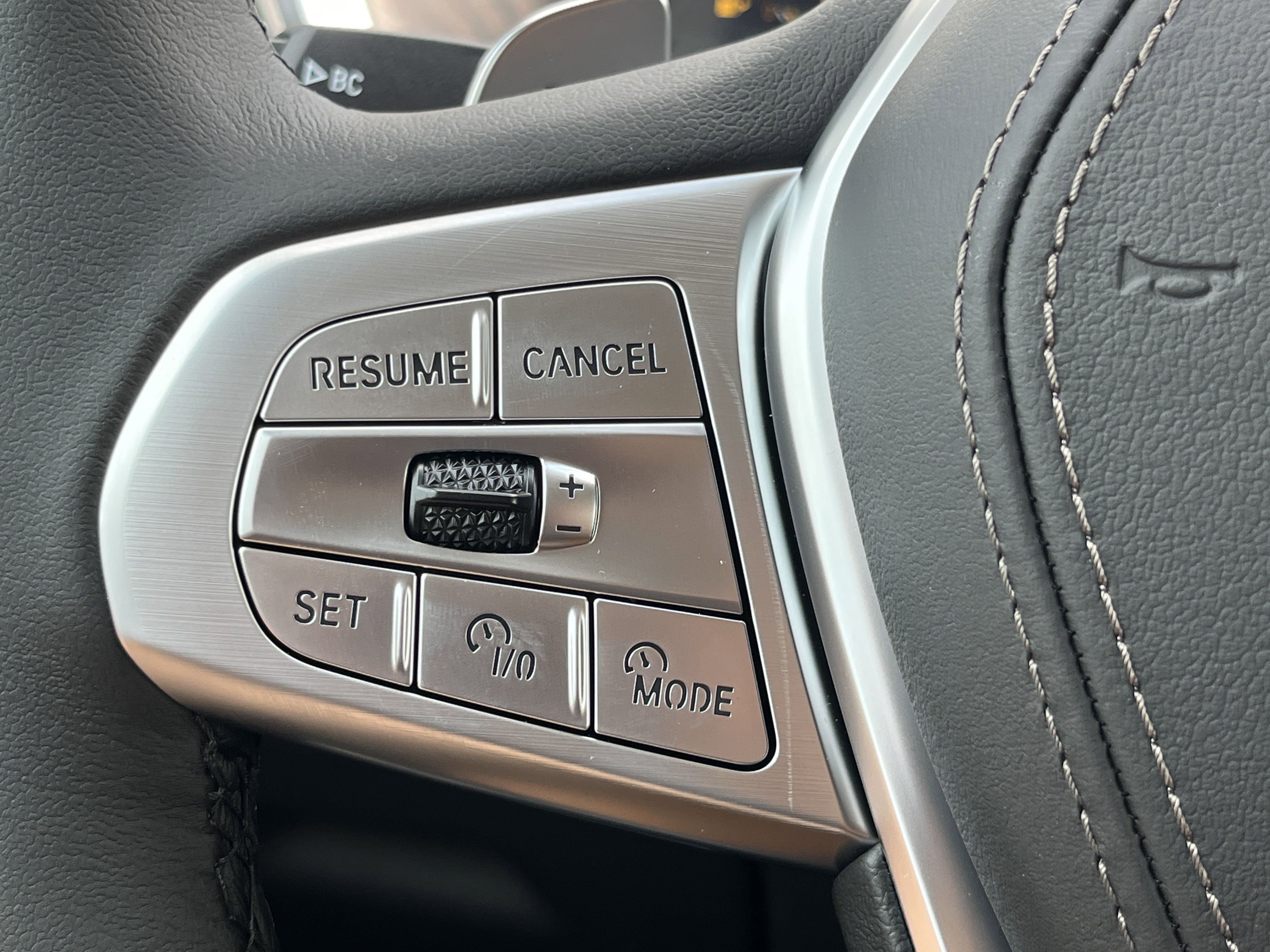 New 2026 BMW X7 xDrive40i w/ Premium Package image 15
