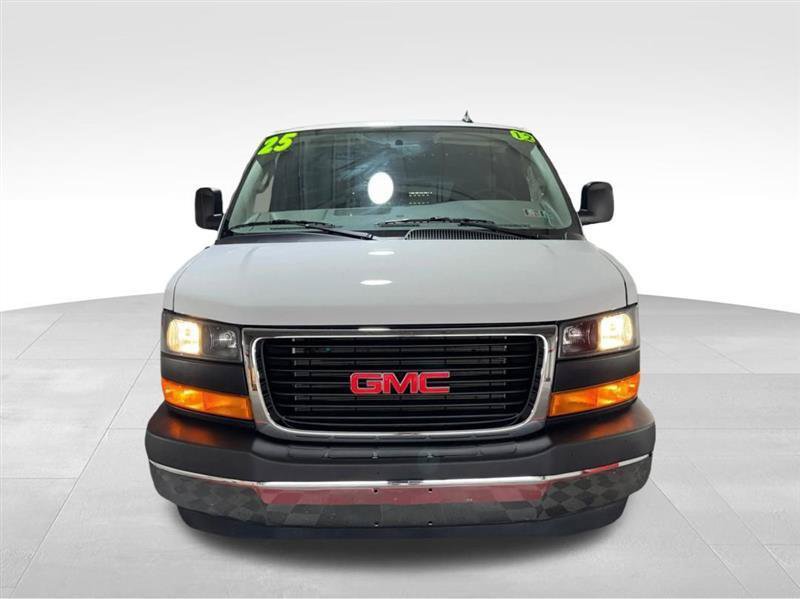Used 2025 GMC Savana 2500 w/ Driver Convenience Package RWD image 2