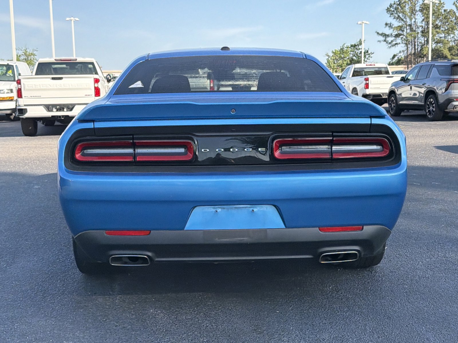 Used 2019 Dodge Challenger SXT image 11