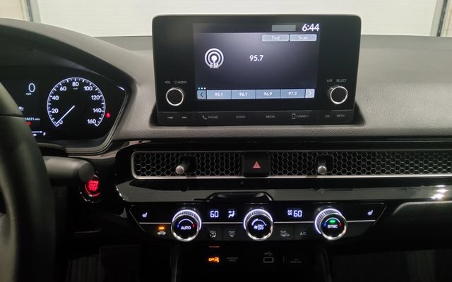 Used 2023 Honda Civic EX image 29