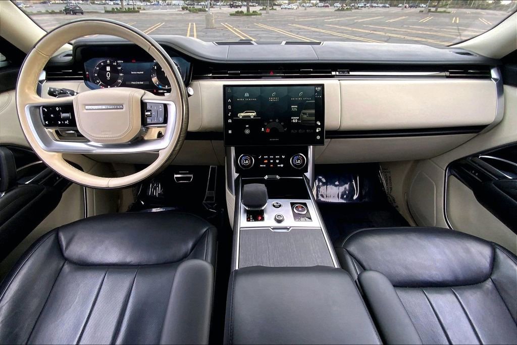 Used 2023 Land Rover Range Rover Long Wheelbase Autobiography image 15