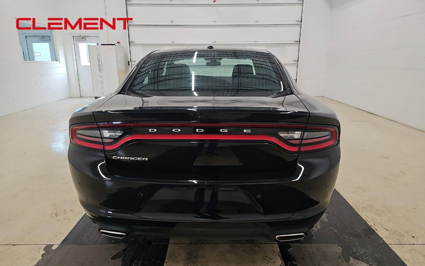 Used 2022 Dodge Charger SXT image 6