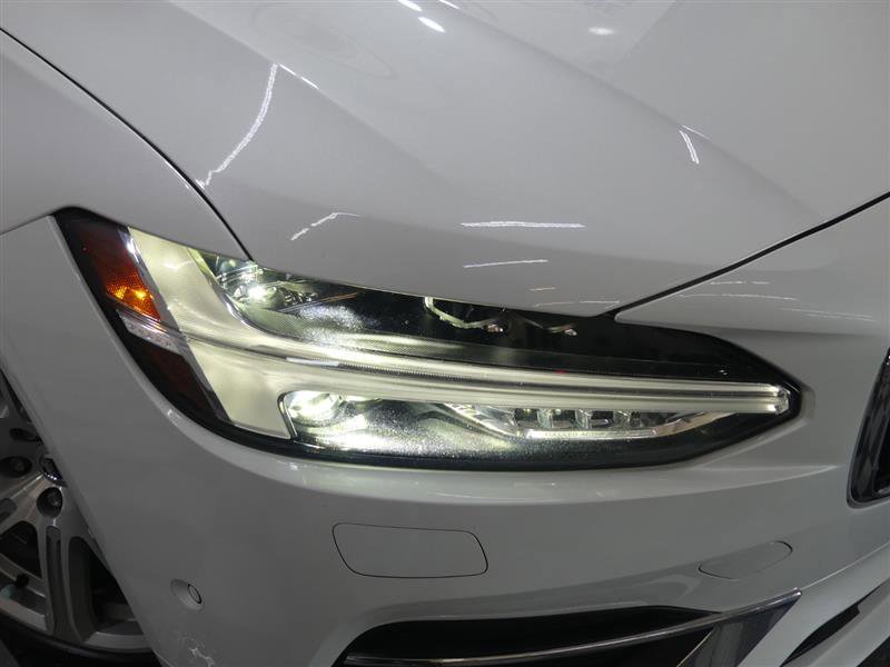 Used 2018 Volvo S90 T6 Inscription image 15