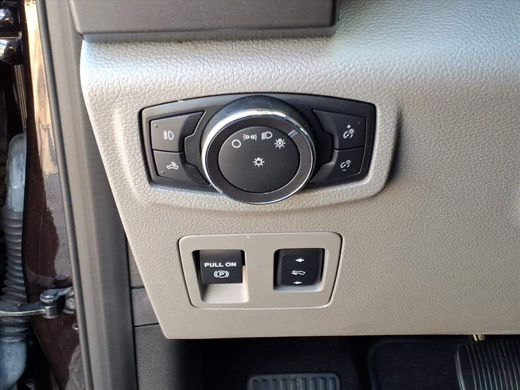 Used 2018 Ford F150 XLT w/ Equipment Group 302A Luxury image 23