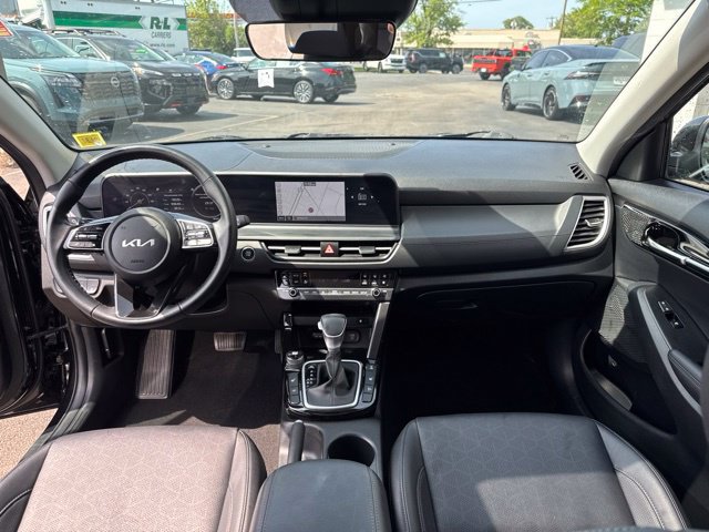 Used 2024 Kia Seltos EX AWD/4WD image 21