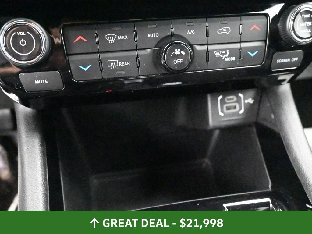 Used 2025 Jeep Compass Trailhawk w/ Trailer Tow Group image 33
