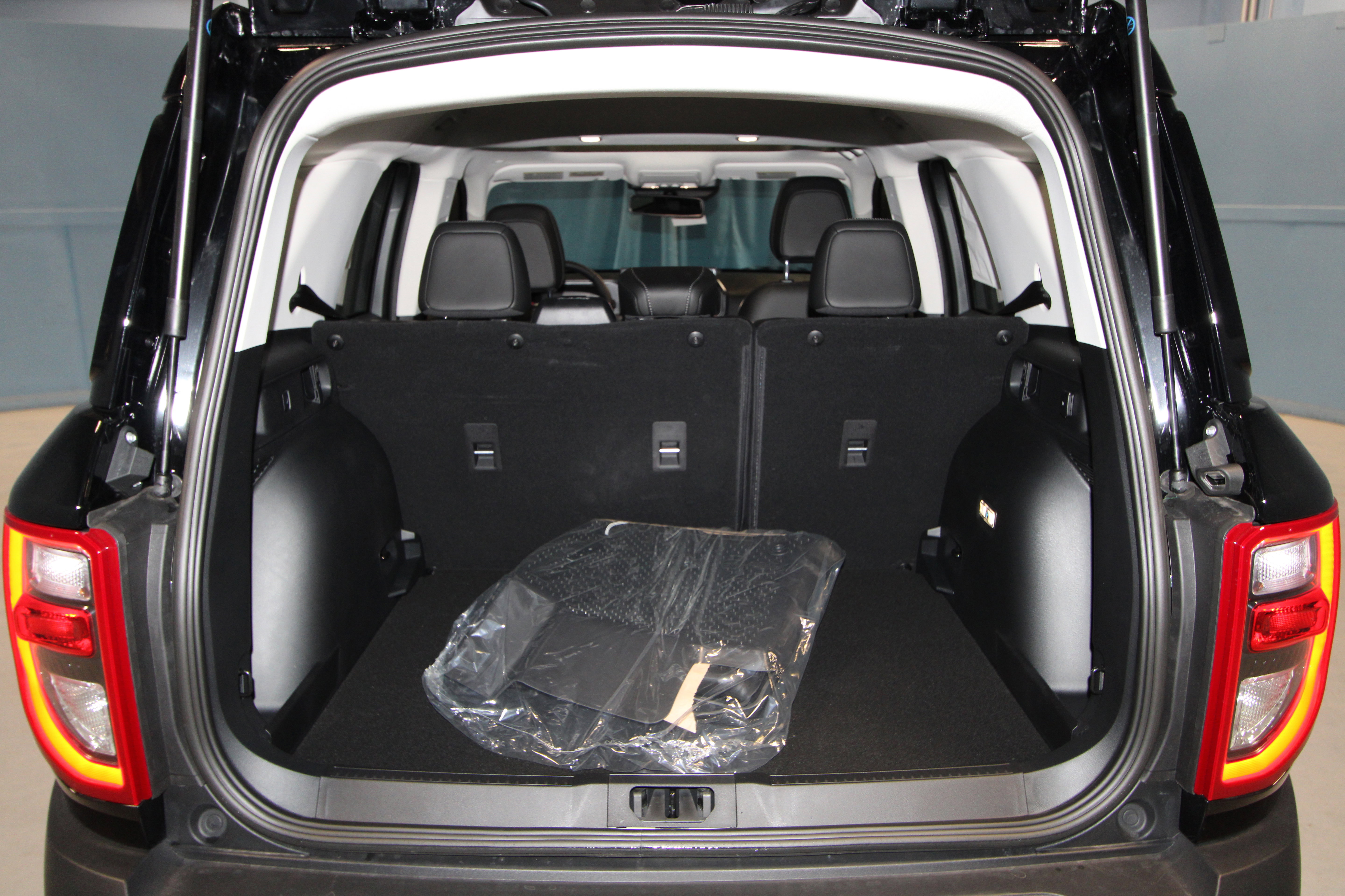 New 2026 Ford Bronco Sport Outer Banks w/ Outer Banks Tech Package+ AWD/4WD image 34