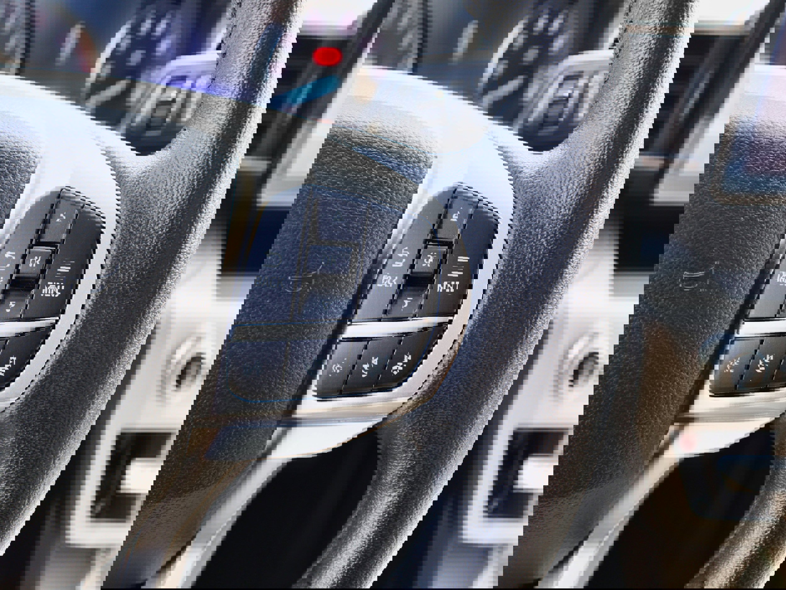 Used 2022 Ford Explorer XLT w/ Equipment Group 202A image 24