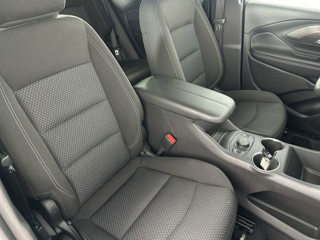 Used 2023 GMC Terrain SLE w/ Driver Convenience Package image 29