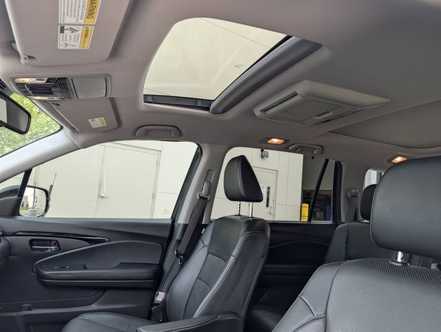 Used 2017 Honda Pilot Elite image 28