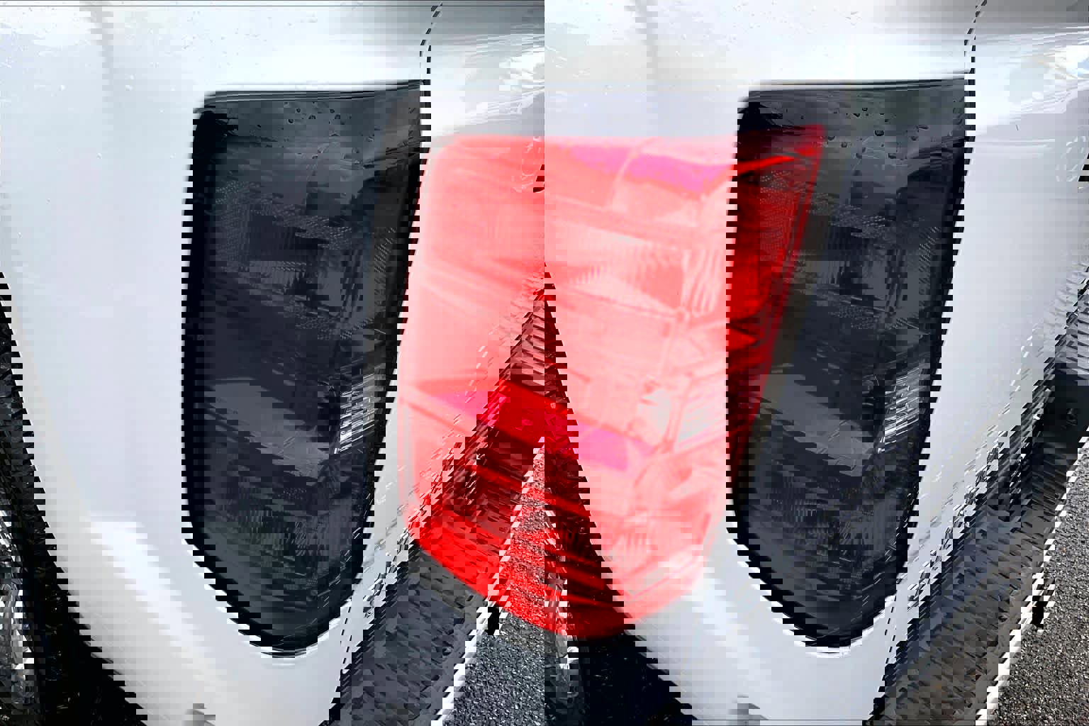 Used 2015 Chevrolet Silverado 1500 LT w/ Custom Sport Edition image 28