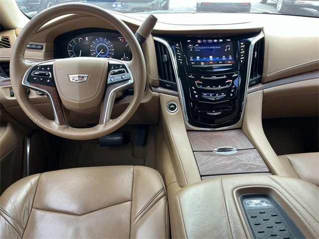 Used 2016 Cadillac Escalade Platinum image 14