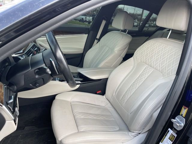 Used 2020 BMW M550i xDrive AWD/4WD image 11