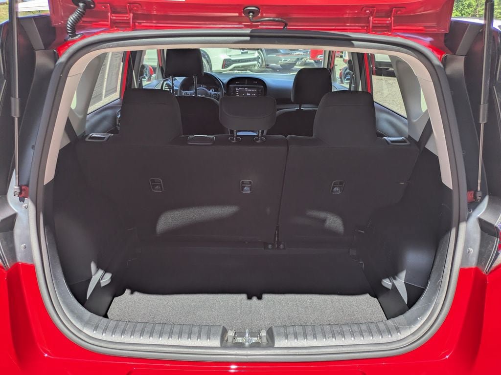 Used 2023 Kia Soul LX w/ LX Technology Package FWD image 13