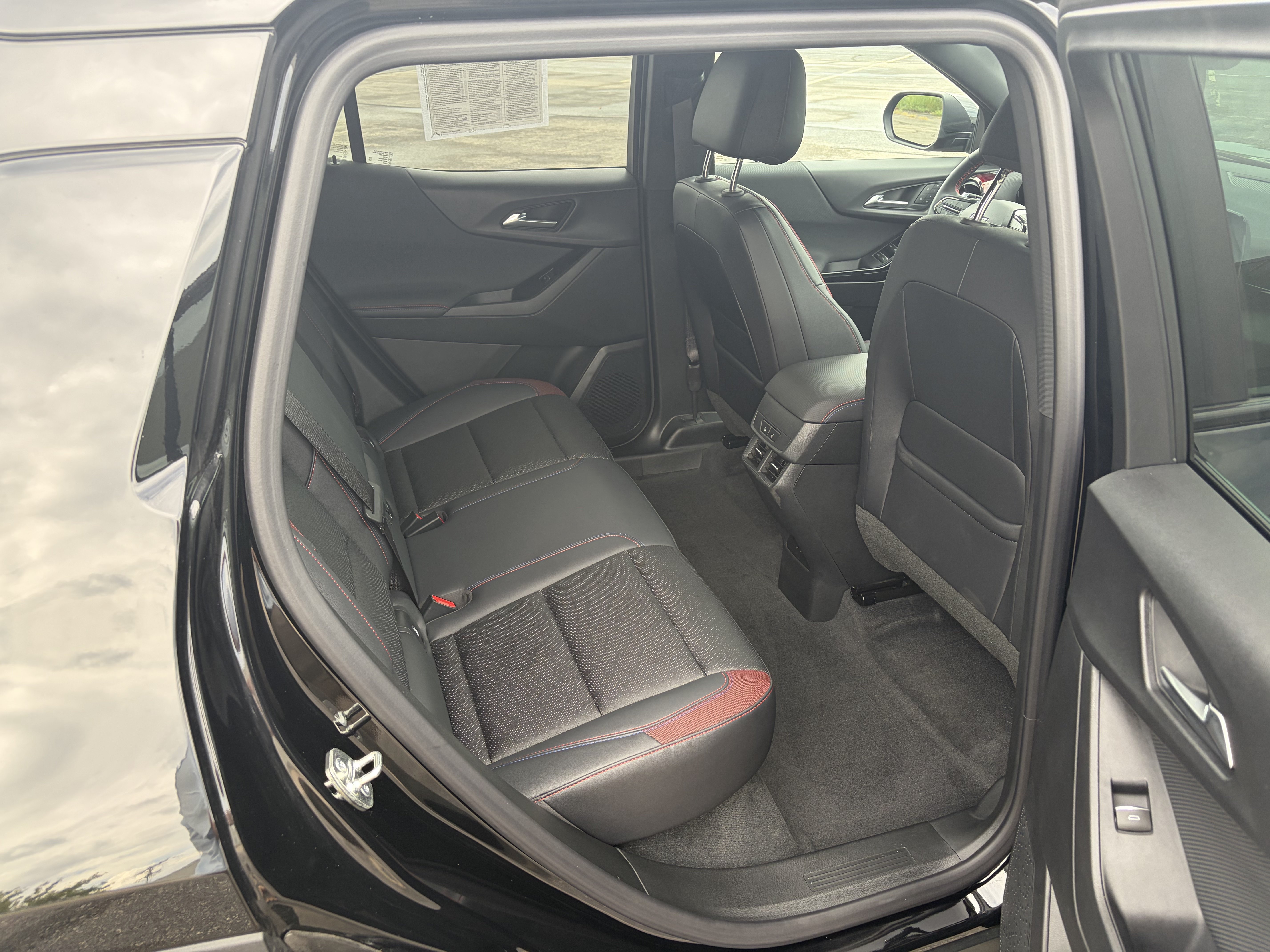 Used 2026 Chevrolet Equinox RS w/ Convenience Package III AWD/4WD image 13