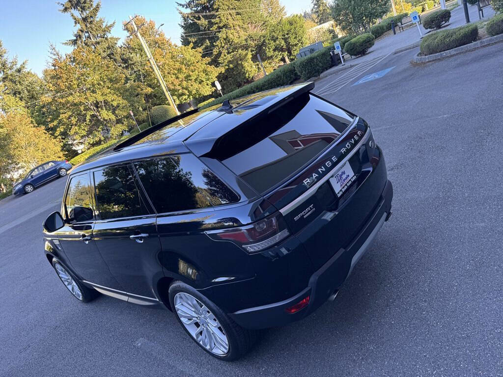 Used 2016 Land Rover Range Rover Sport HSE image 19
