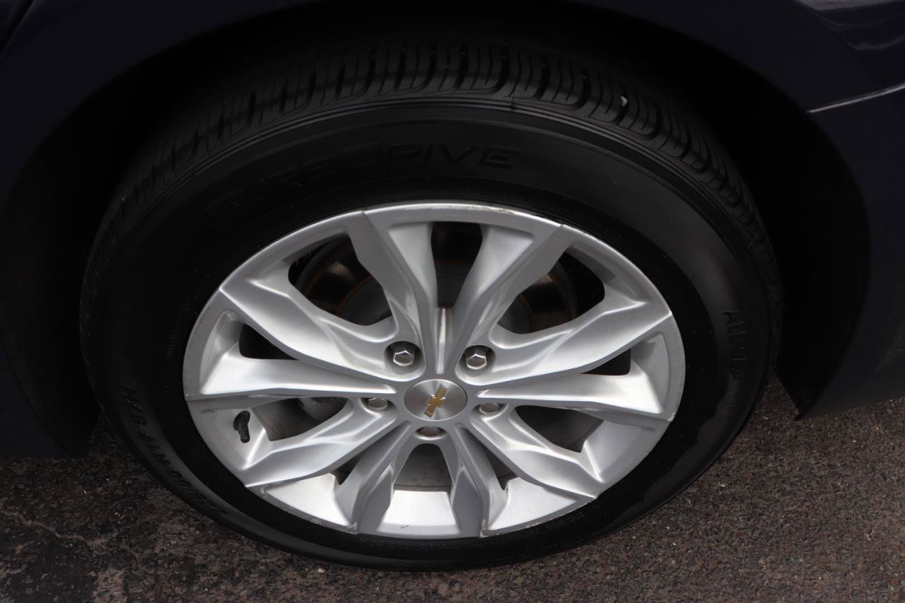 Used 2025 Chevrolet Malibu LT FWD image 46