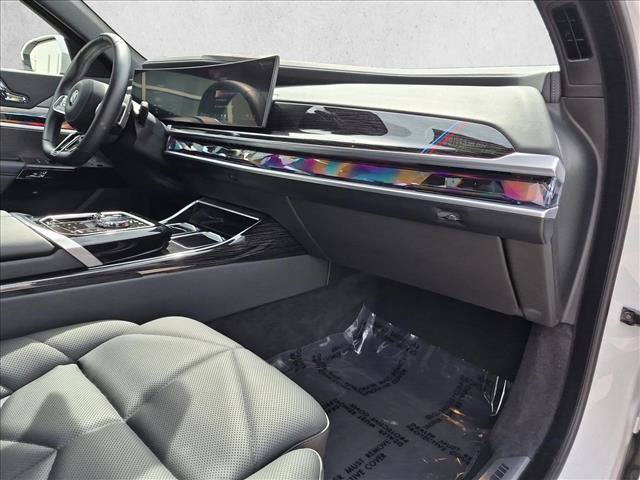 Used 2026 BMW 740i xDrive AWD/4WD image 22