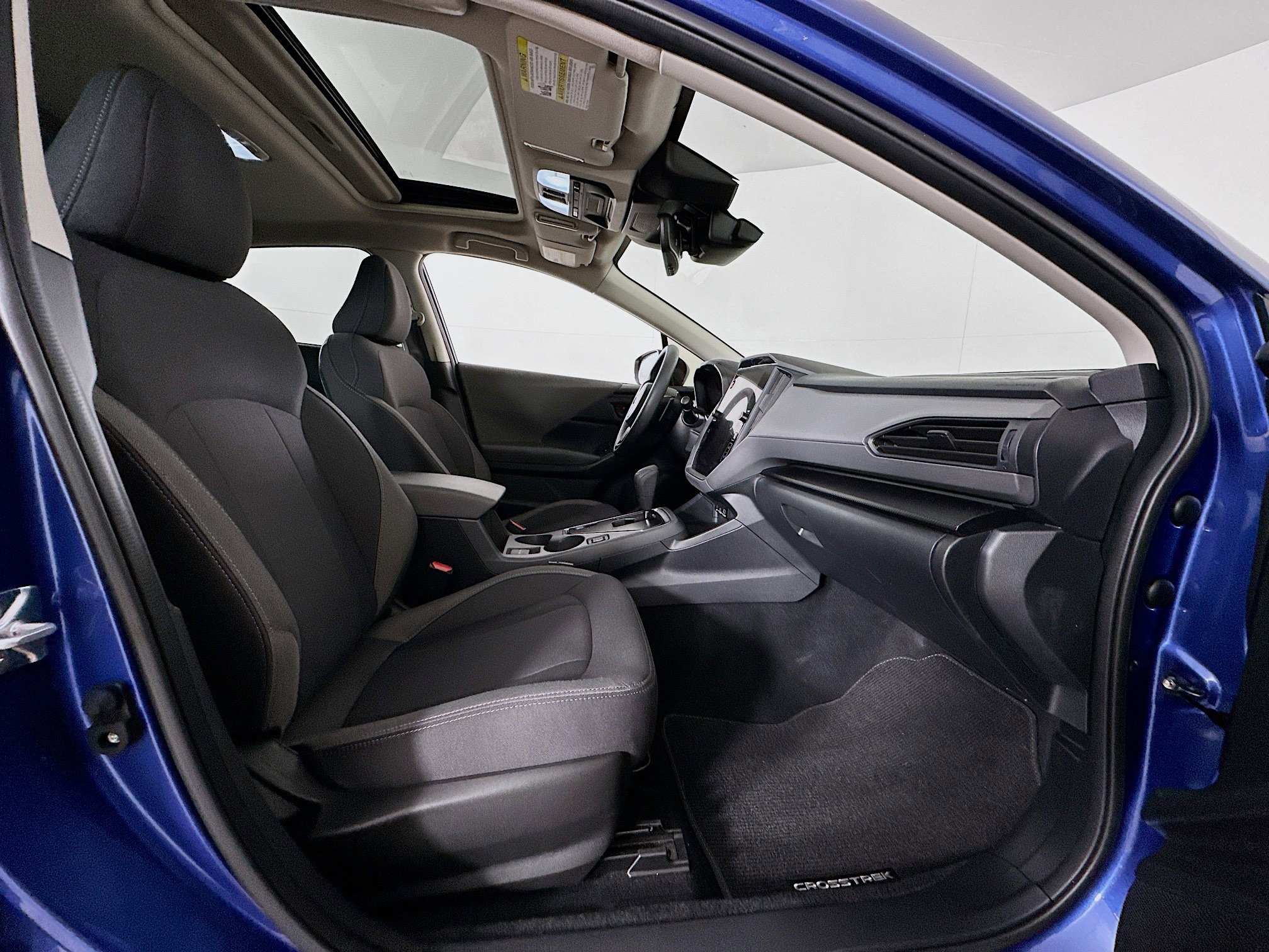Used 2025 Subaru Crosstrek 2.0i Premium image 31