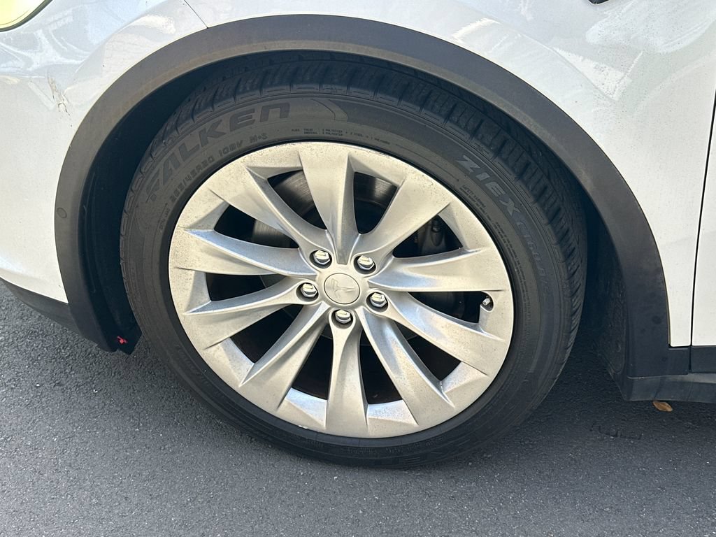 Used 2016 Tesla Model X 75D AWD/4WD image 11