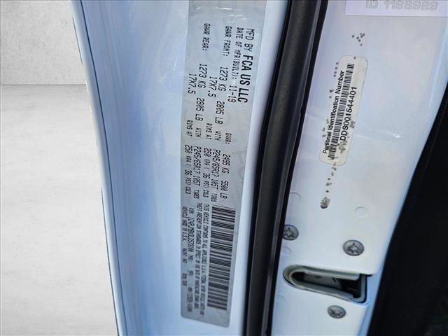 Used 2020 Jeep Cherokee Trailhawk image 23