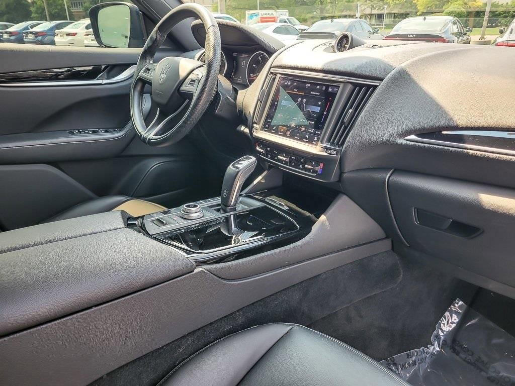 Used 2022 Maserati Levante GT image 24