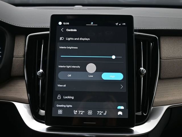 New 2026 Volvo XC90 B6 Plus w/ Protection Package Premier image 17