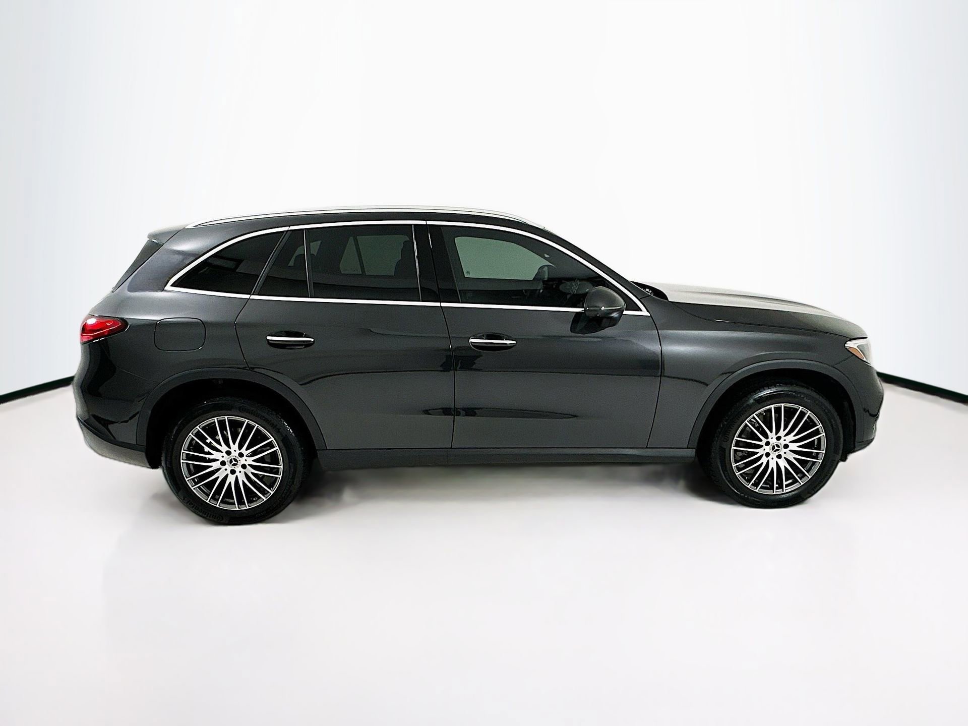 Used 2026 Mercedes-Benz GLC 300 image 9