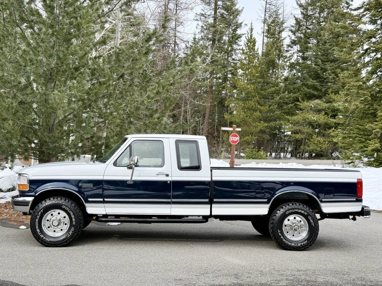 Used 1993 Ford F250 XLT image 9
